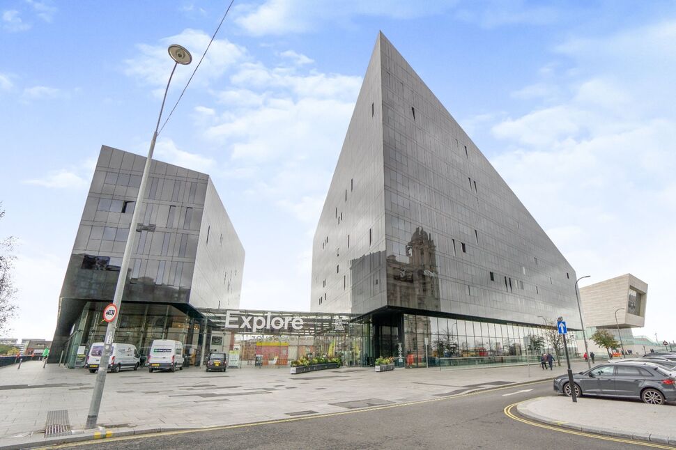 Main image of 2 bedroom Flat for sale, Mann Island, Liverpool, Merseyside, L3