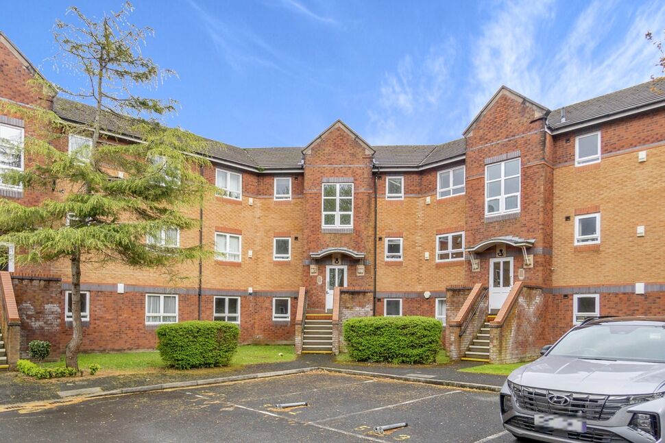 2 bedroom Flat for sale