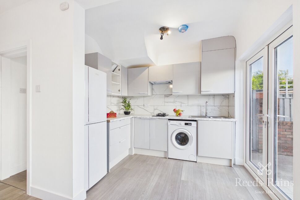 Kitchen / dining area