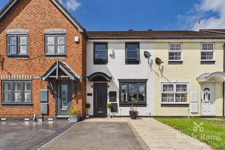 2 bedroom Mid Terrace House for sale