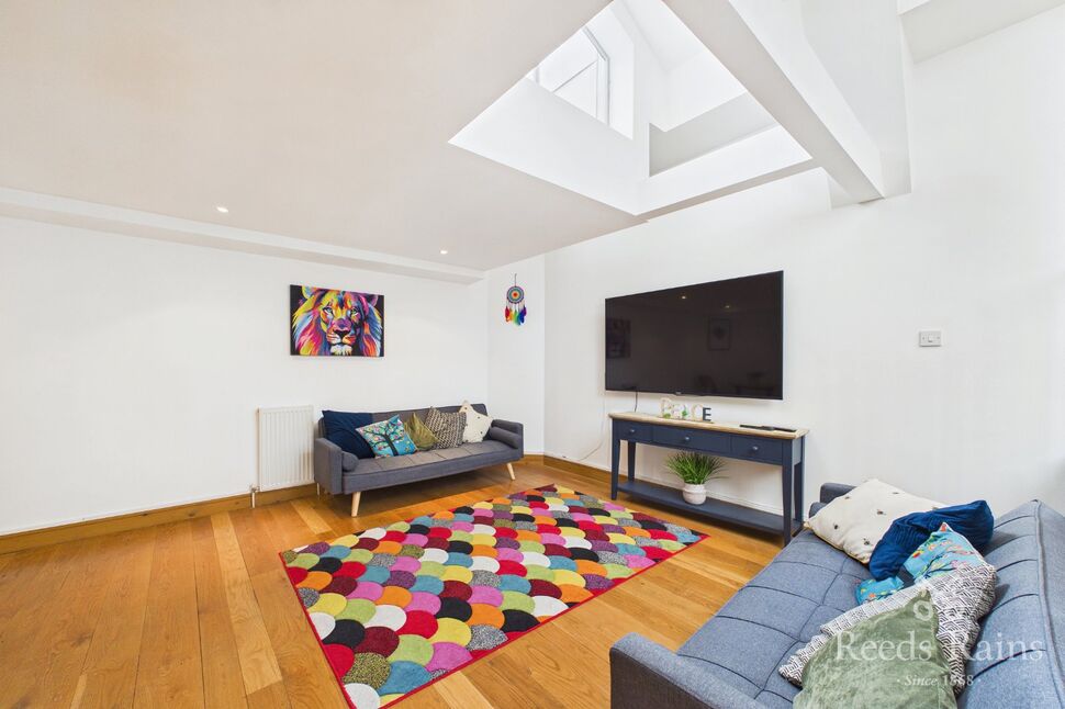 Main image of 1 bedroom Flat for sale, The Colonnades, Albert Dock, Liverpool, L3
