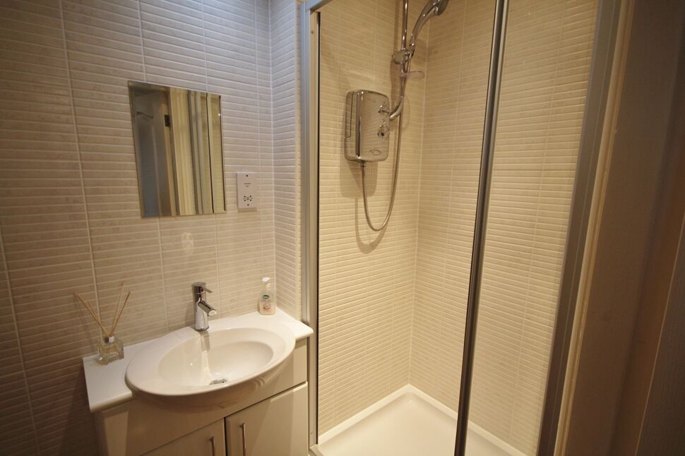 En-Suite Shower / WC