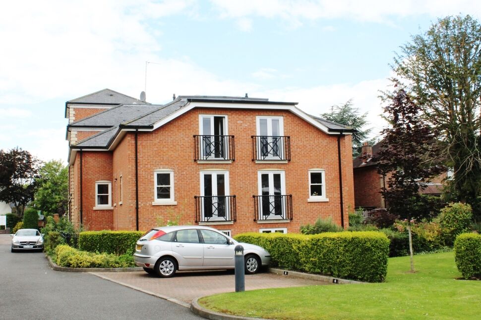 Main image of 2 bedroom Flat to rent, Hunters Reach Kenilworth Ro, Leamington Spa, Warwickshire, CV32