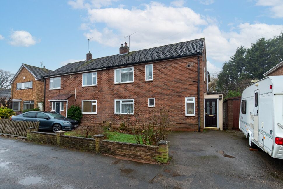 4 bedroom Semi Detached House for sale, Broomy Bank, Kenilworth, CV8