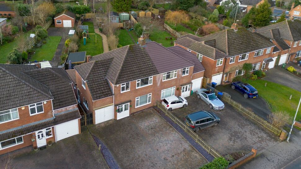 Main image of 4 bedroom Semi Detached House for sale, Common Lane, Kenilworth, Warwickshire, CV8