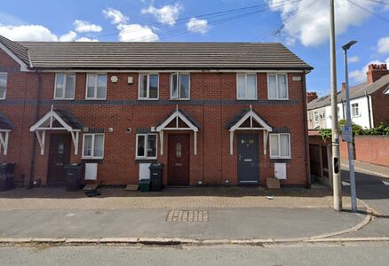 Victoria Mews, 2 bedroom Mid Terrace House to rent, £595 pcm