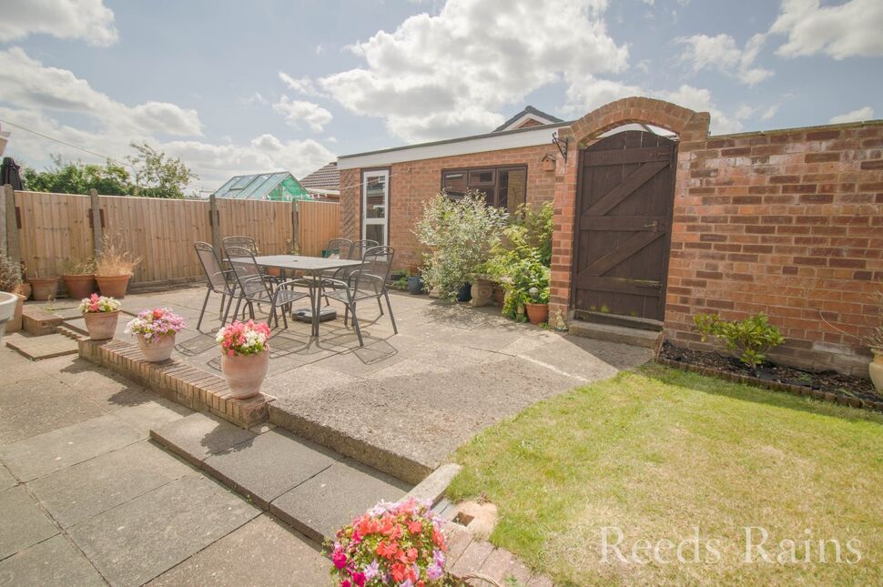 4 bedroom Detached House for sale, Aintree Grove, Great Sutton, CH66