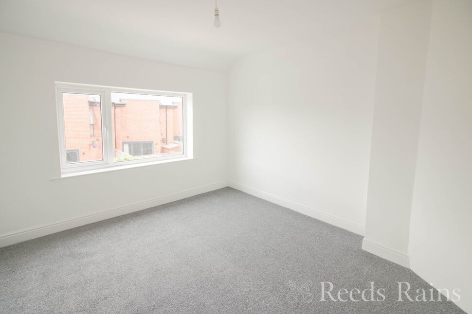 3 bedroom End Terrace House for sale, Kings Road, Little Sutton, CH66