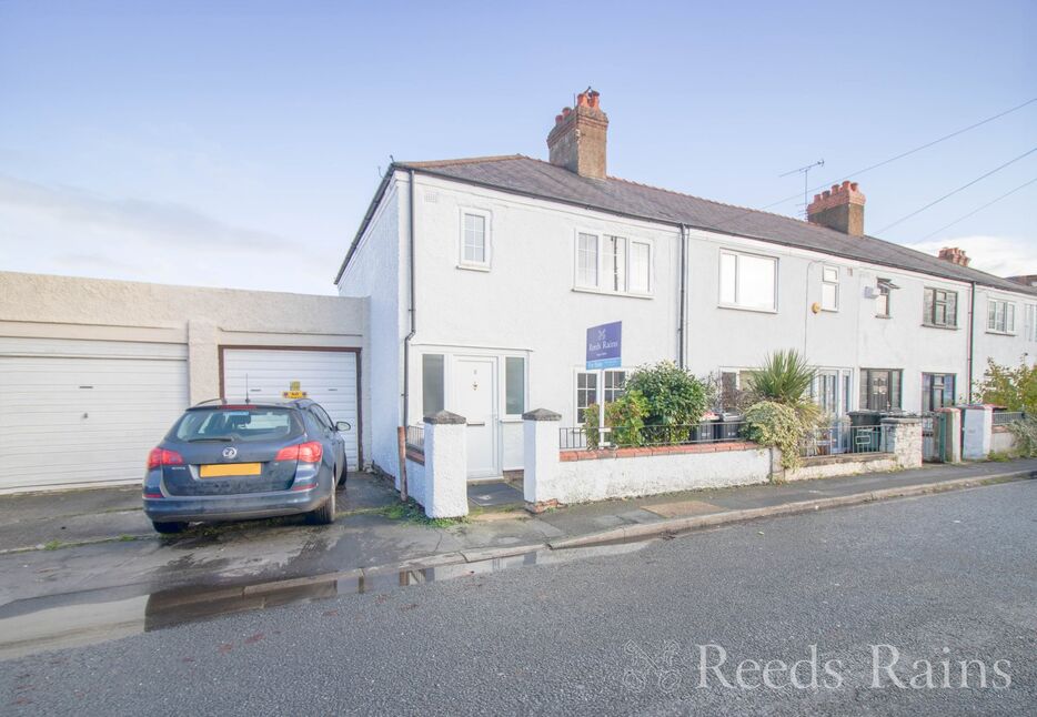 3 bedroom End Terrace House for sale, Kings Road, Little Sutton, CH66 £165,000
