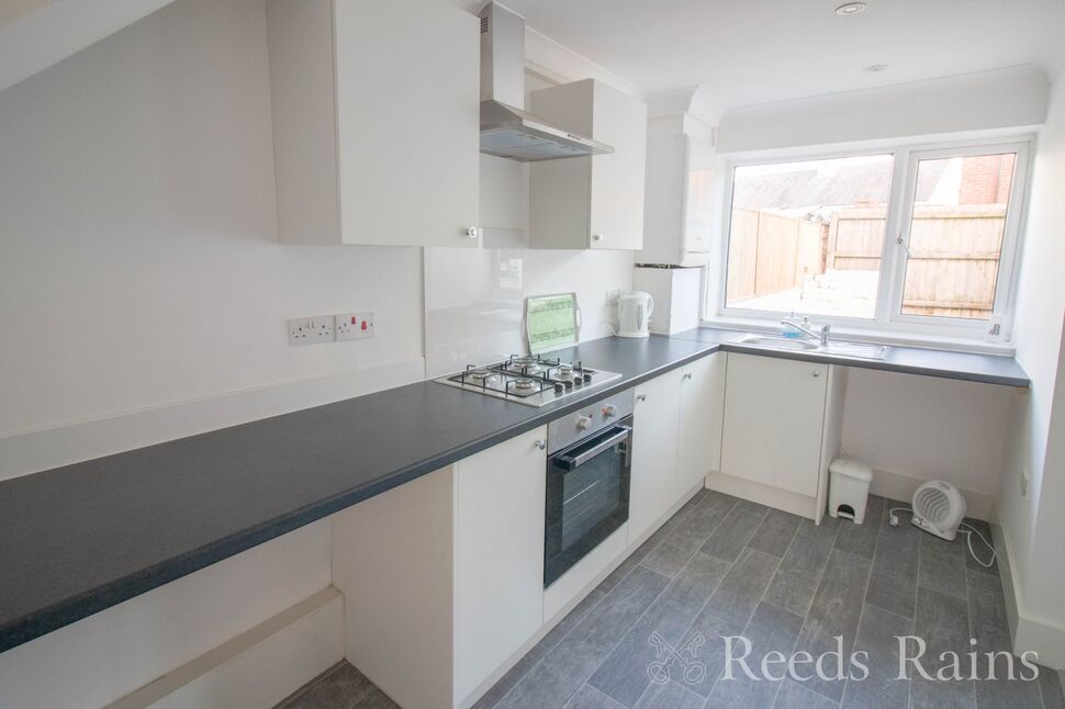 3 bedroom End Terrace House for sale, Kings Road, Little Sutton, CH66