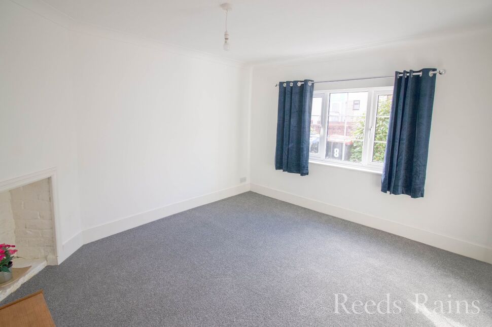 3 bedroom End Terrace House for sale, Kings Road, Little Sutton, CH66