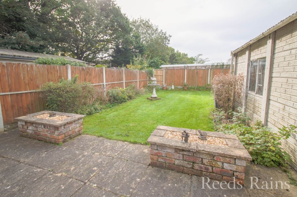 2 bedroom Semi Detached Bungalow for sale, Church Lane, Great Sutton