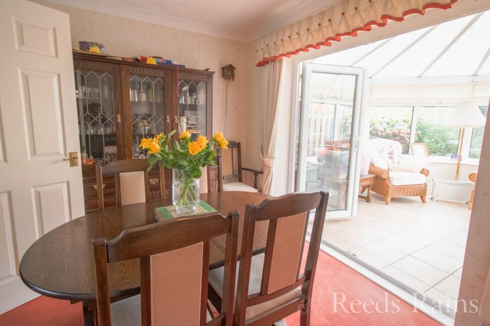 4 bedroom Detached House for sale, Foxall Way, Great Sutton, CH66 £