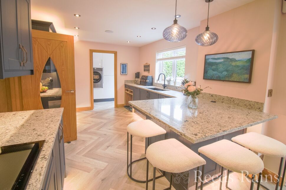 Kitchen / Breakfast
