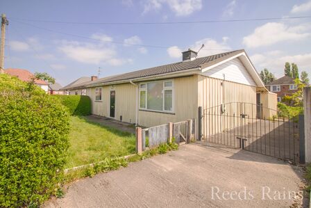 3 bedroom Semi Detached Bungalow for sale