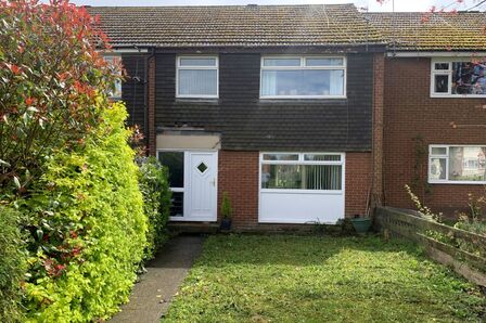 Arundel Court, 3 bedroom Mid Terrace House for sale, £130,000