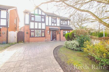 Coventry Avenue, 4 bedroom Detached House for sale, &pound;430,000