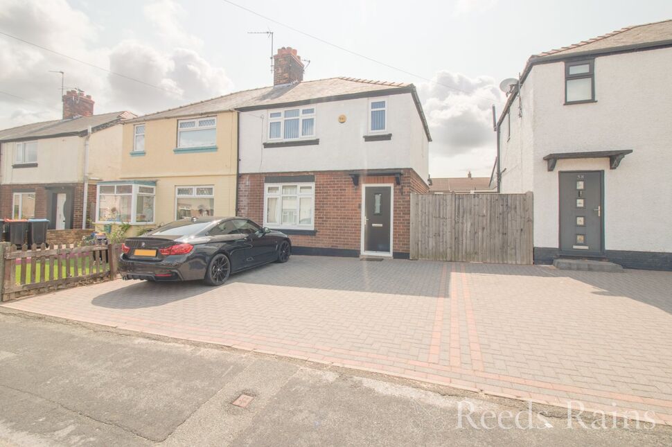 Main image of 2 bedroom Semi Detached House for sale, Glenwood Road, Little Sutton, Cheshire, CH66