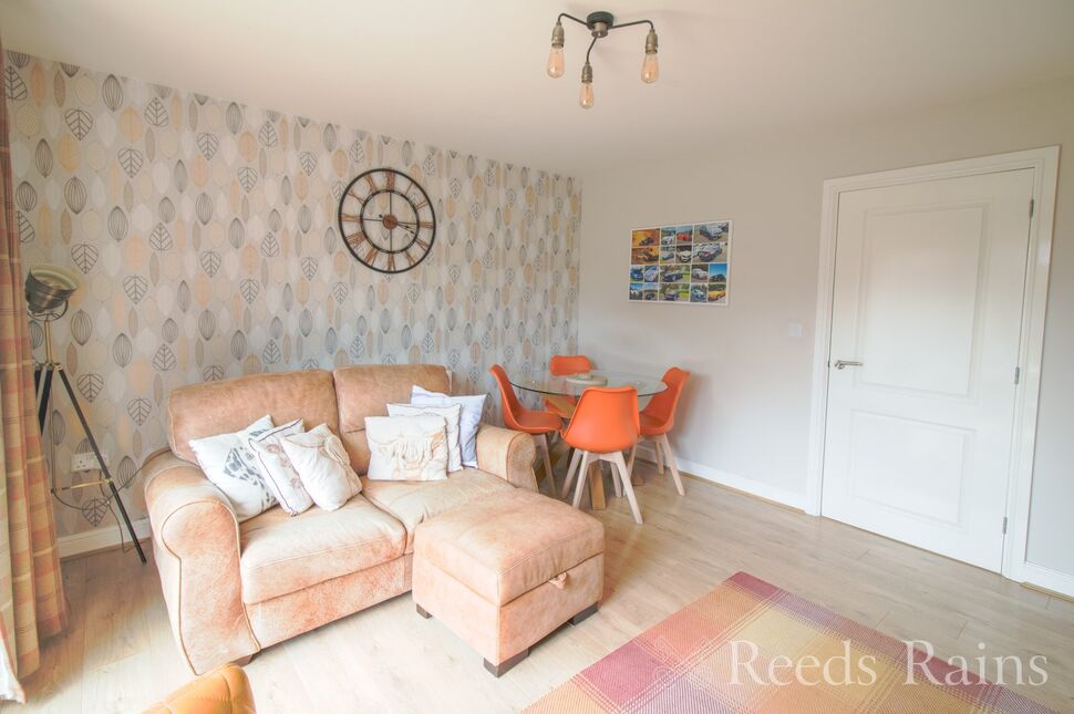 Lounge / Dining Room