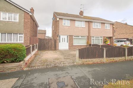 Randle Meadow, 3 bedroom Semi Detached House for sale, £245,000