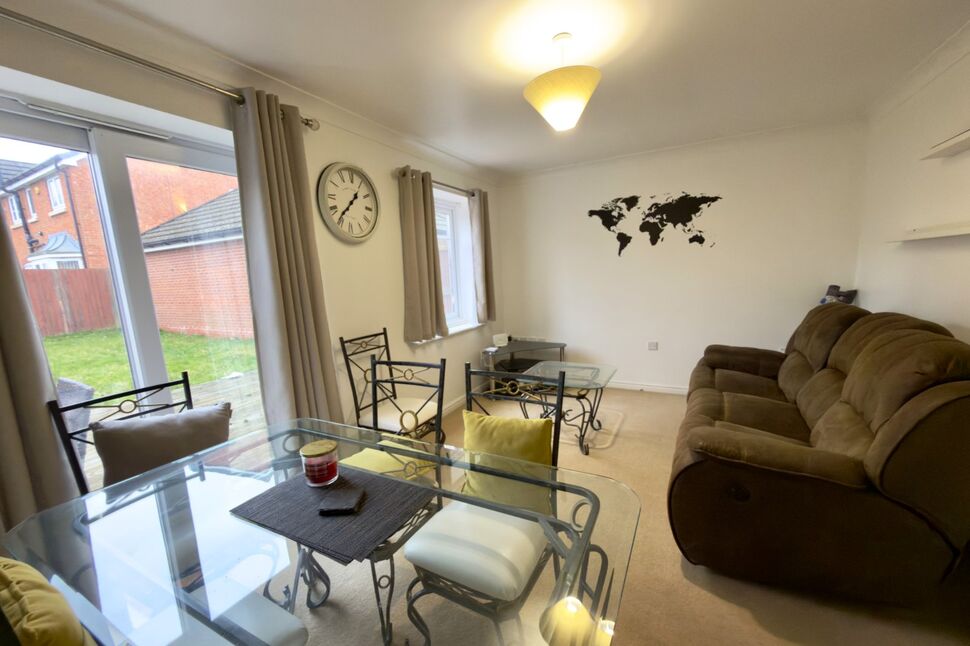 Lounge / Dining Room