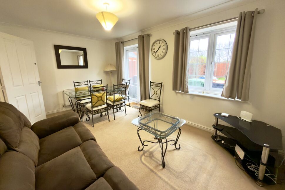 Lounge / Dining Room