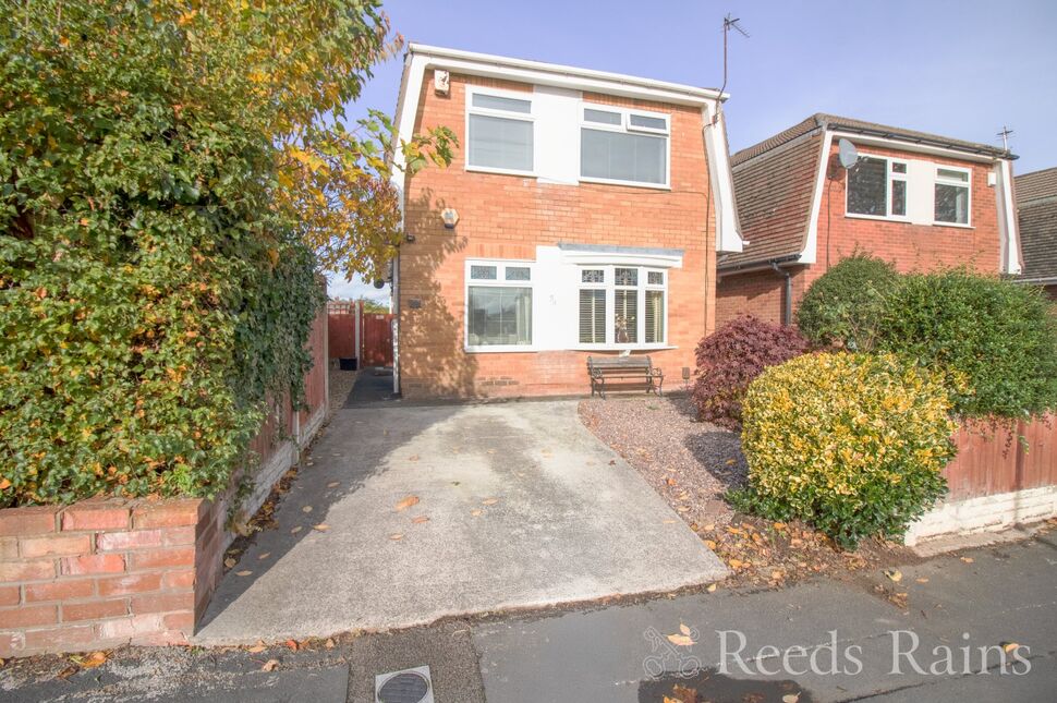 Main image of 3 bedroom Detached House for sale, Armthorpe Drive, Little Sutton, Cheshire, CH66