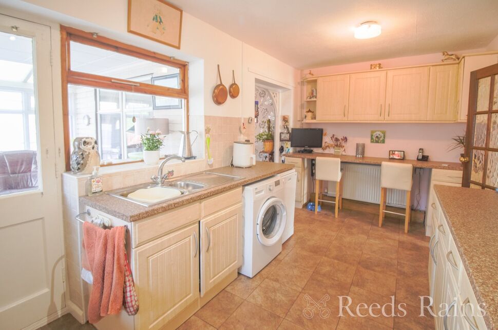 Kitchen / Breakfast Room