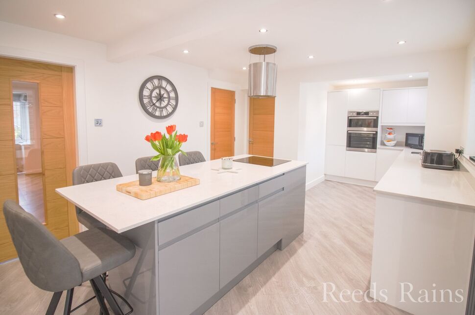 Open Plan Kitchen / Diner