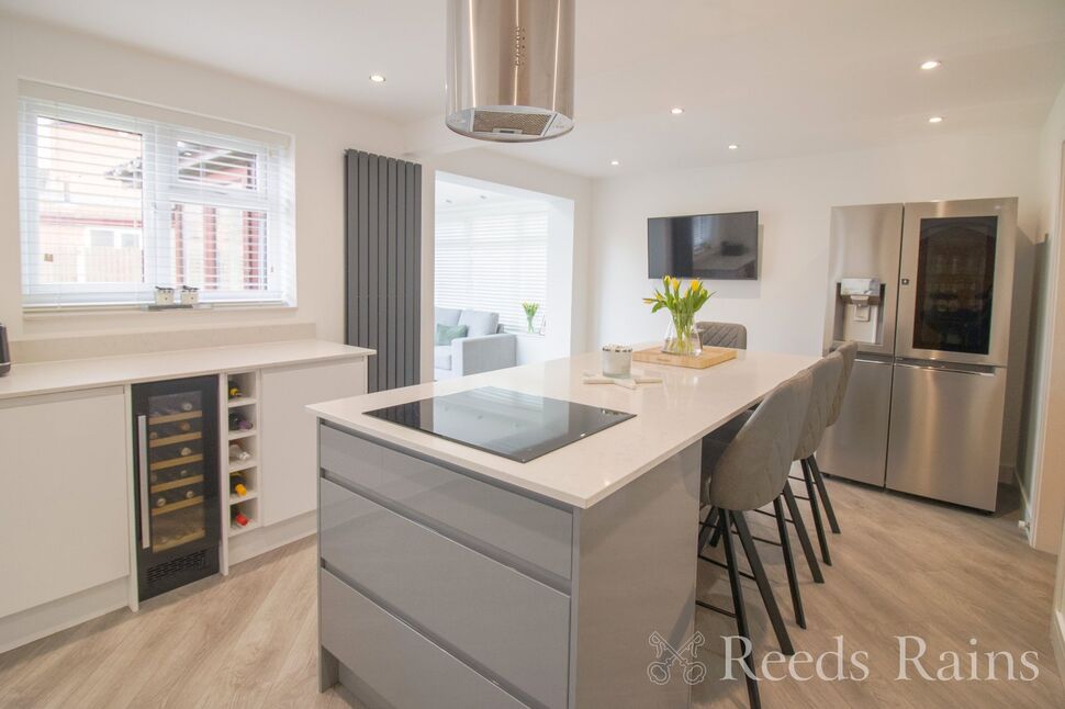 Open Plan Kitchen / Diner