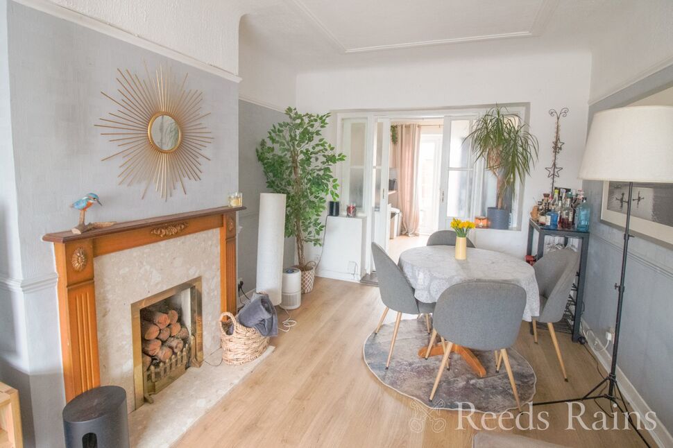 Lounge / Dining Room