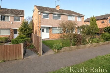 Pennine Walk, 3 bedroom Semi Detached House for sale, &pound;215,000