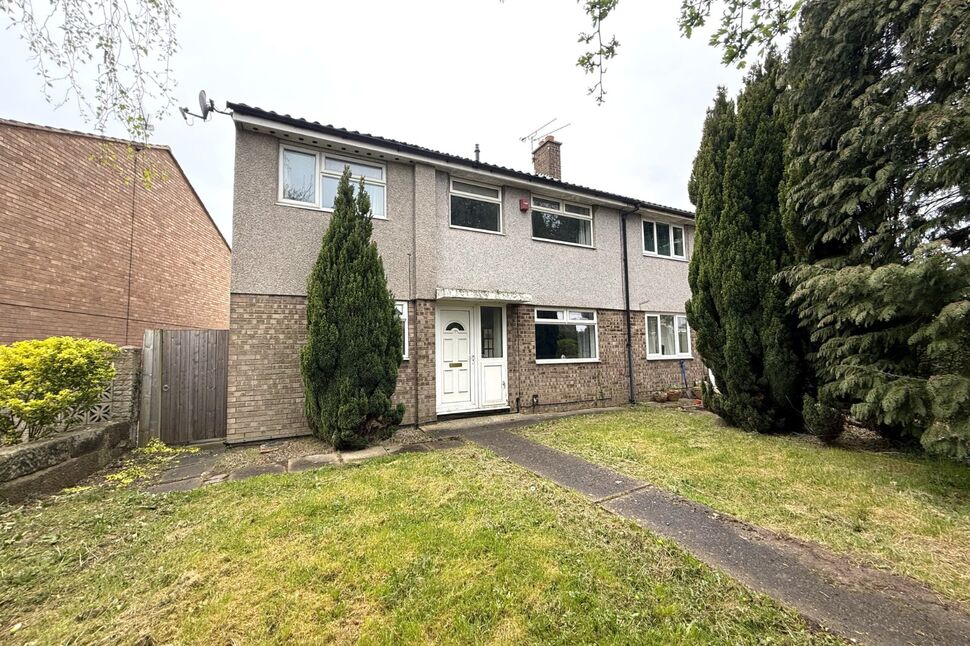 Main image of 4 bedroom End Terrace House for sale, Hookstone Drive, Little Sutton, Cheshire, CH66