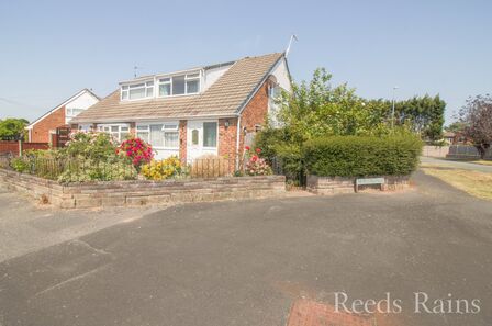 3 bedroom Semi Detached Bungalow for sale