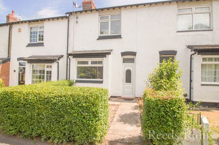 2 bedroom Mid Terrace House for sale
