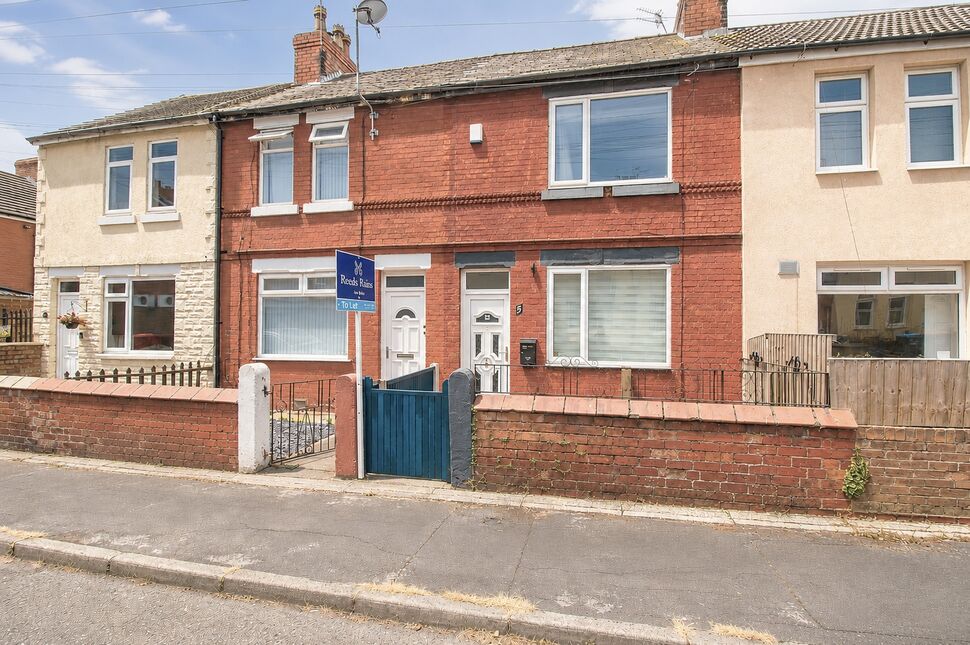 Main image of 2 bedroom Mid Terrace House to rent, Livingstone Road, Ellesmere Port, Cheshire, CH65