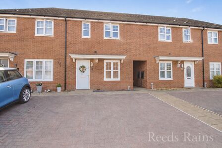 2 bedroom Mid Terrace House for sale