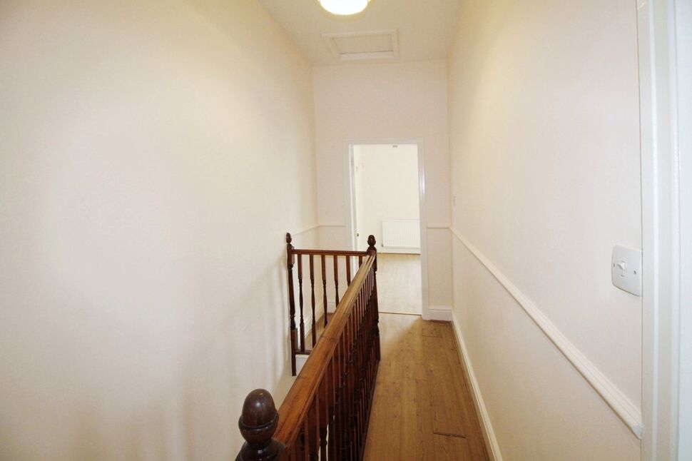 2 bedroom Mid Terrace House to rent, Prestbury Road, Macclesfield, SK10