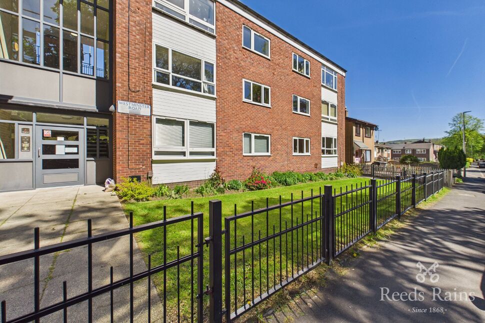 Main image of 1 bedroom Flat to rent, Westminster Road, Macclesfield, Cheshire, SK10