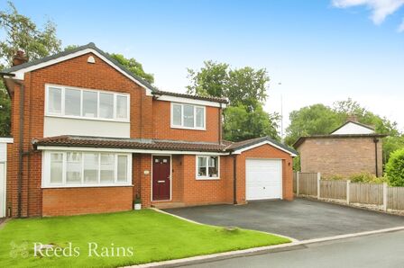 Ecton Avenue, 4 bedroom Link Detached House for sale, £569,950