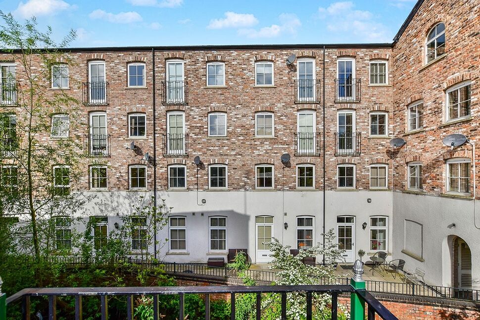 Main image of 2 bedroom Flat to rent, Pickford Street, Macclesfield, Cheshire, SK11