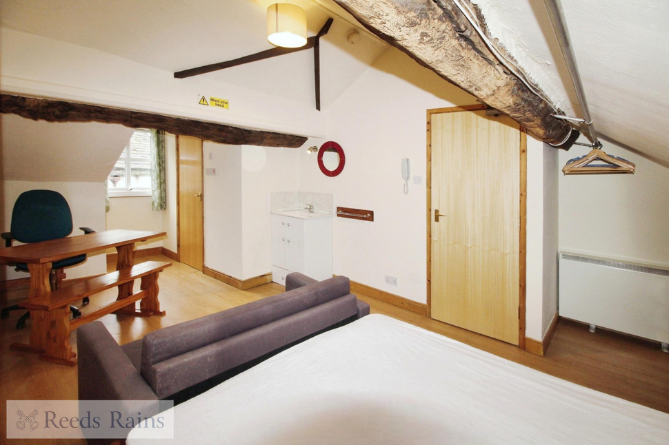 1 bedroom Flat to rent, Church Street, Macclesfield, SK11 £525 pcm