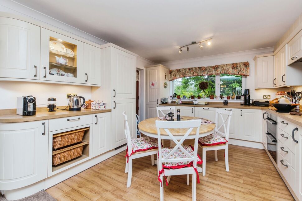 4 bedroom Detached House for sale, Arbour Crescent, Tytherington, SK10