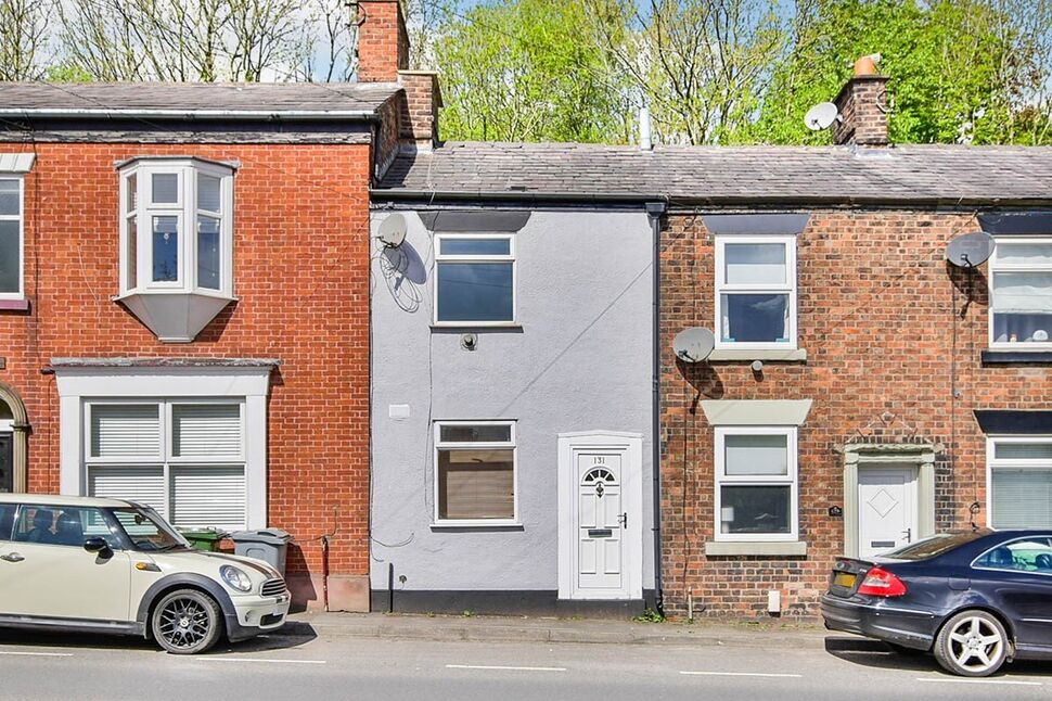 Main image of 2 bedroom Mid Terrace House to rent, London Road, Macclesfield, Cheshire, SK11