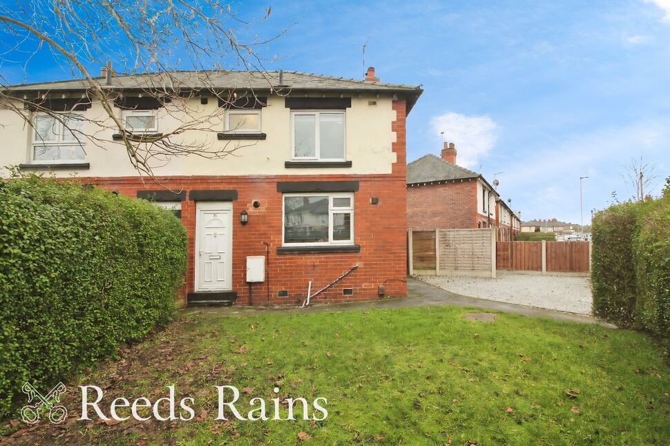 Main image of 2 bedroom Semi Detached House to rent, Parkgate Road, Macclesfield, Cheshire, SK11