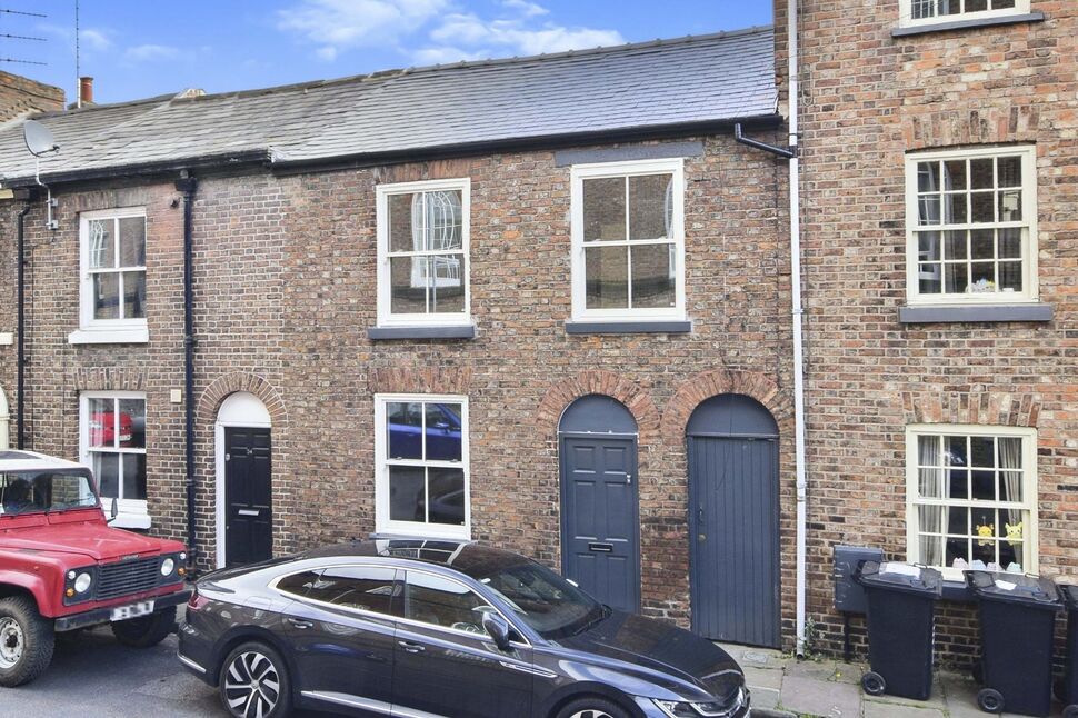 Main image of 3 bedroom Mid Terrace House to rent, Lord Street, Macclesfield, Cheshire, SK11