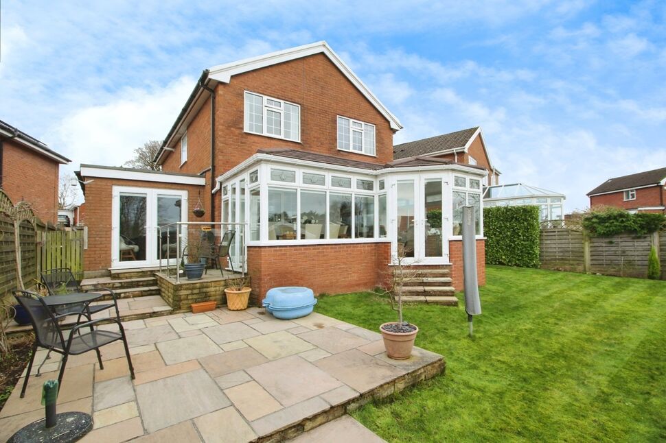 4 bedroom Detached House for sale, Fowey Close, Macclesfield, SK10 £495,000