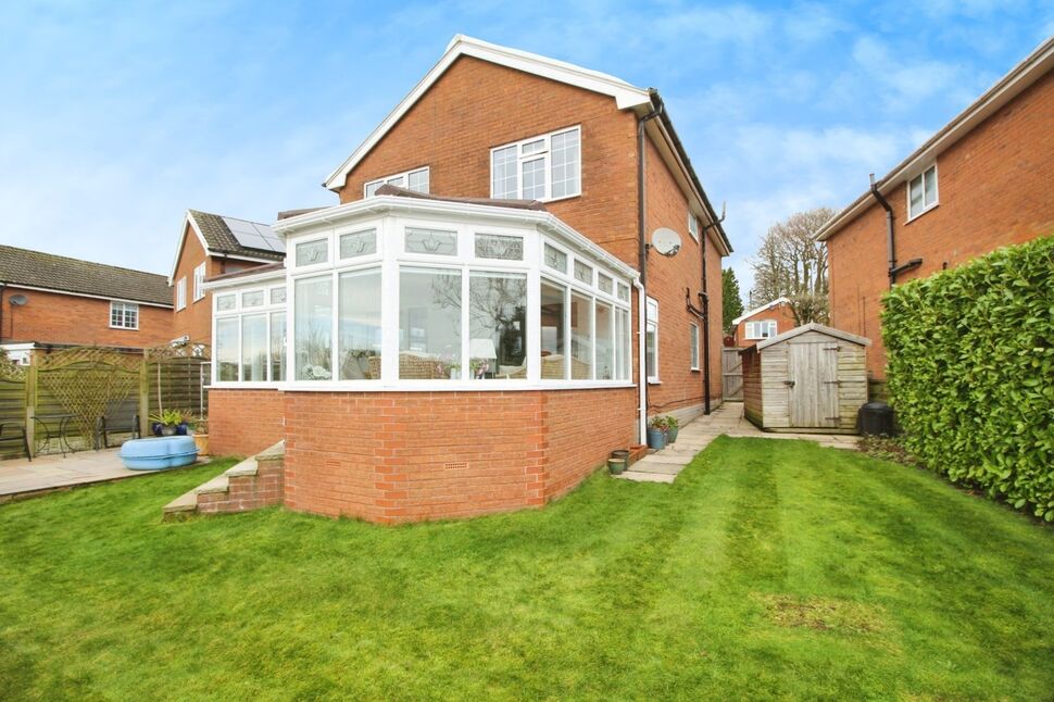 4 bedroom Detached House for sale, Fowey Close, Macclesfield, SK10 £495,000