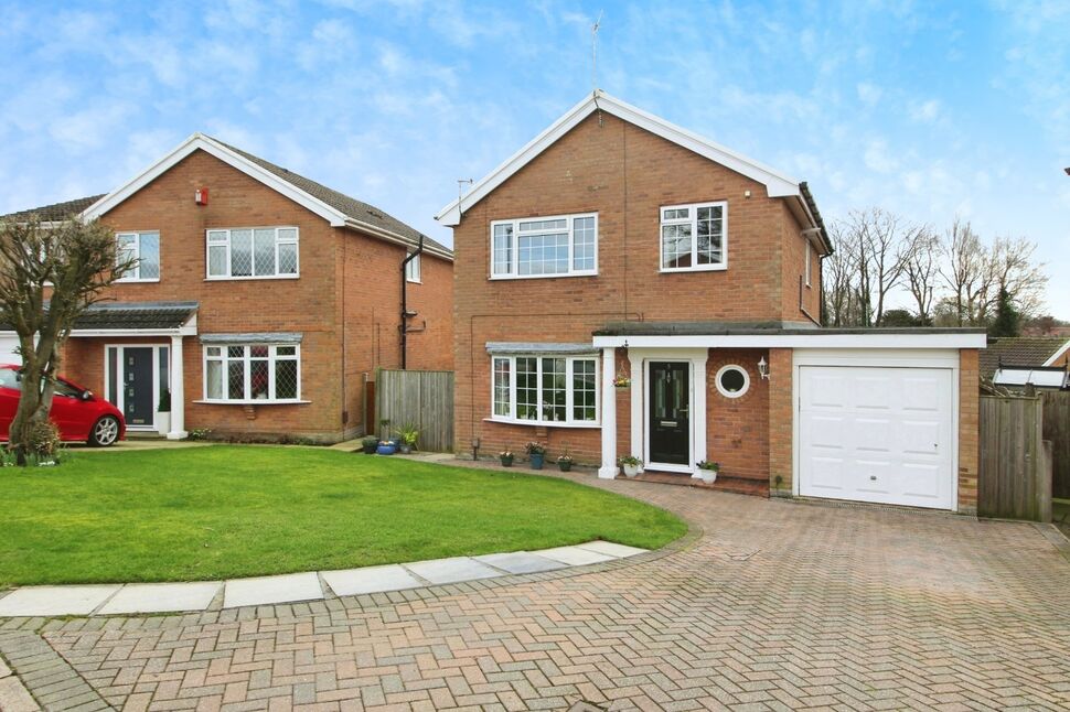 4 bedroom Detached House for sale, Fowey Close, Macclesfield, SK10 £495,000