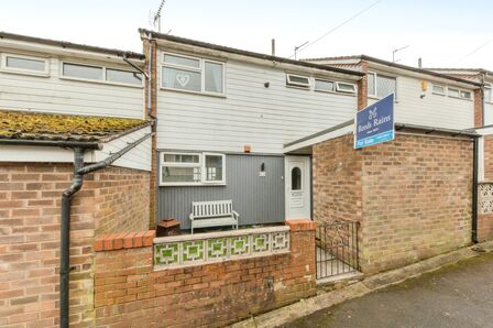 Wiltshire Close, 3 bedroom Mid Terrace House for sale, £180,000